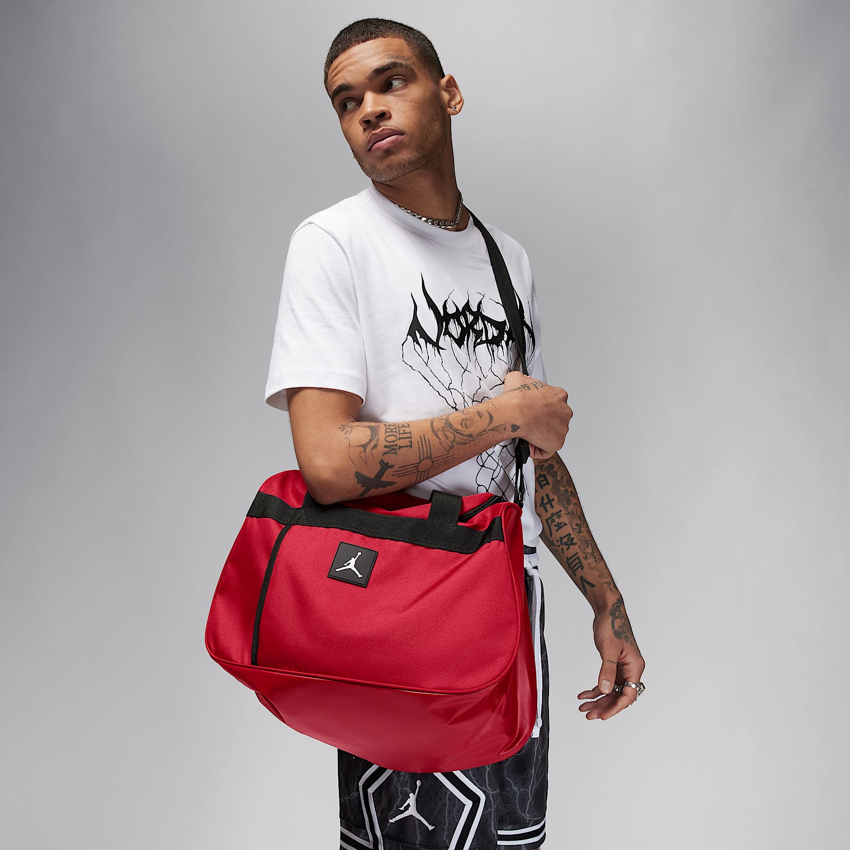Nike Jordan Essentials Duffle Bag (30L)