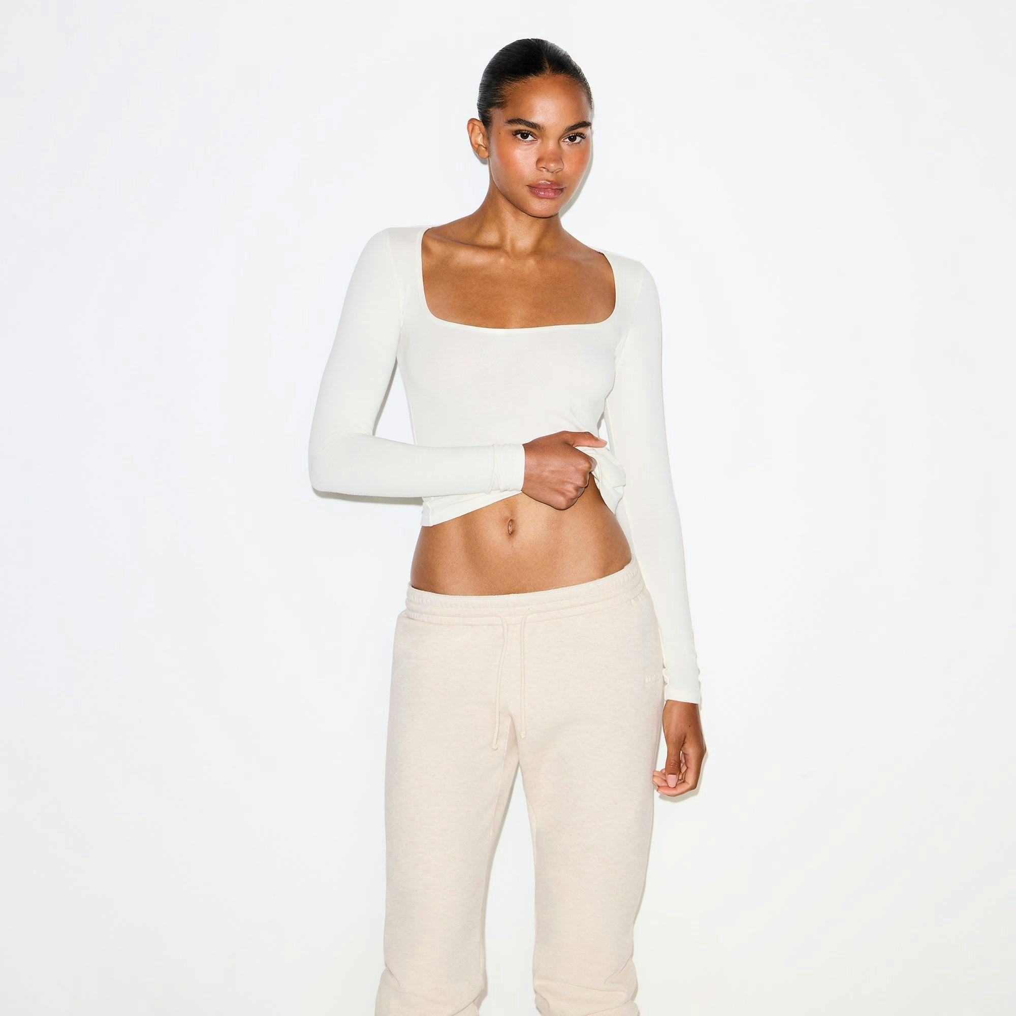 COTTON FLEECE LOW RISE CAPRI JOGGER