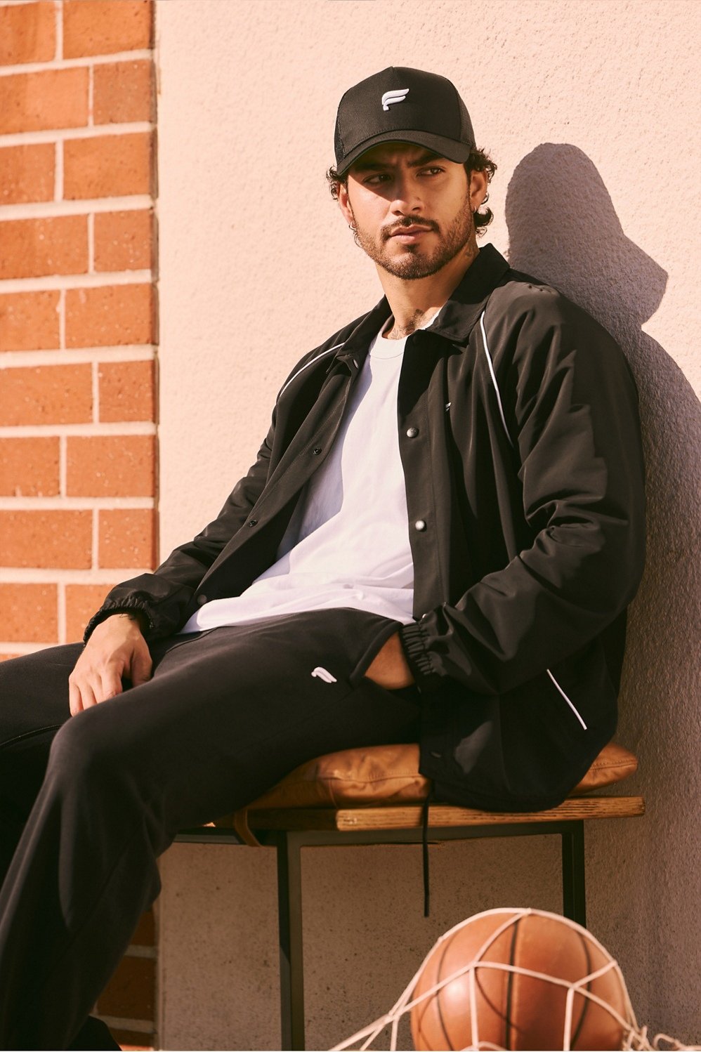 #color_black/classic-white-stripe