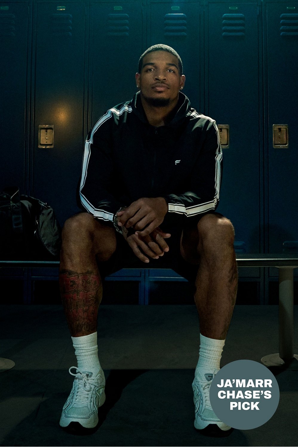 #color_black/classic-white-stripe