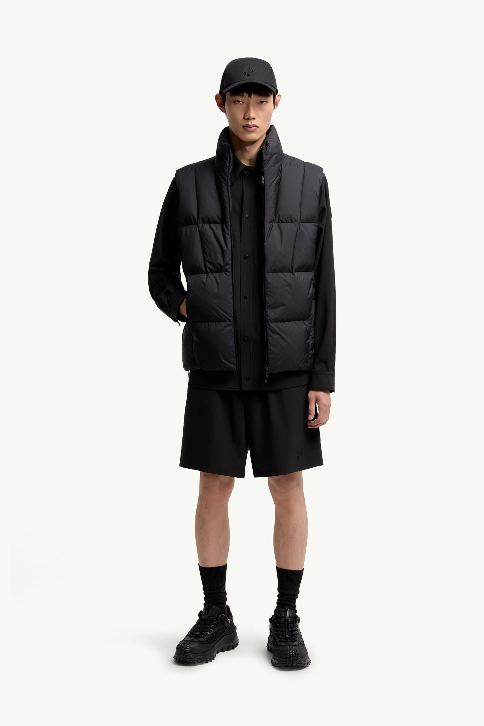 Moncler Logo Patch Shorts Black Black