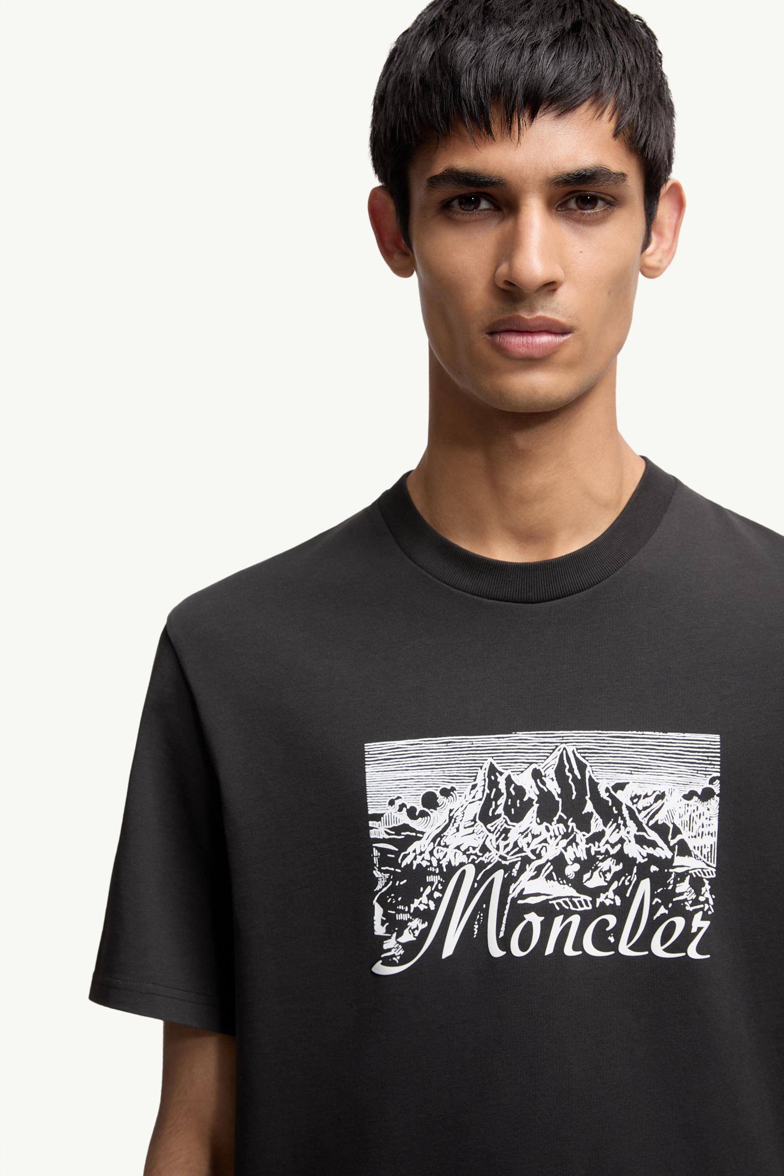 Moncler Mountain Logo Cotton T-Shirt Black Black