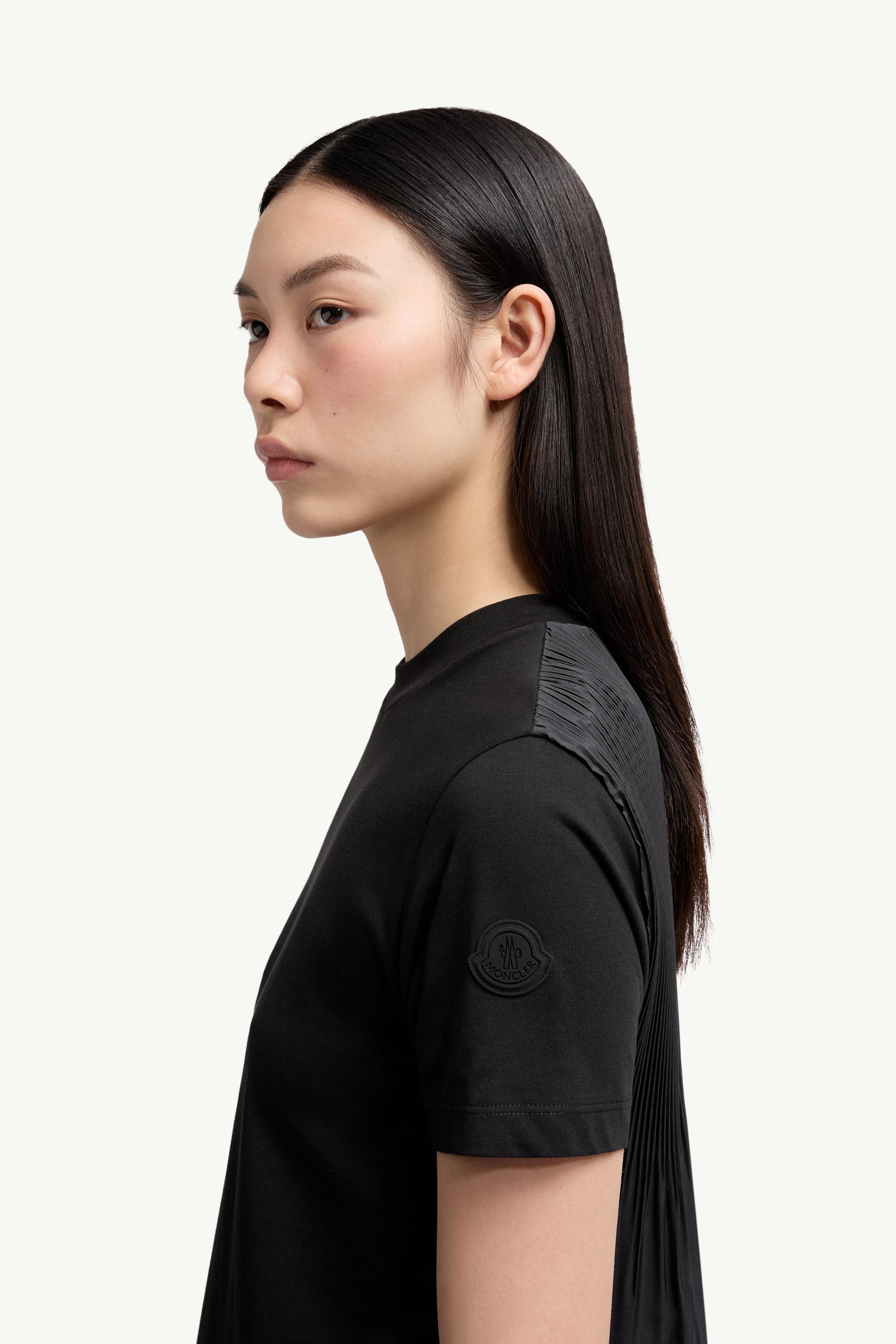 Moncler Pleated Back Cotton T-Shirt Black Black