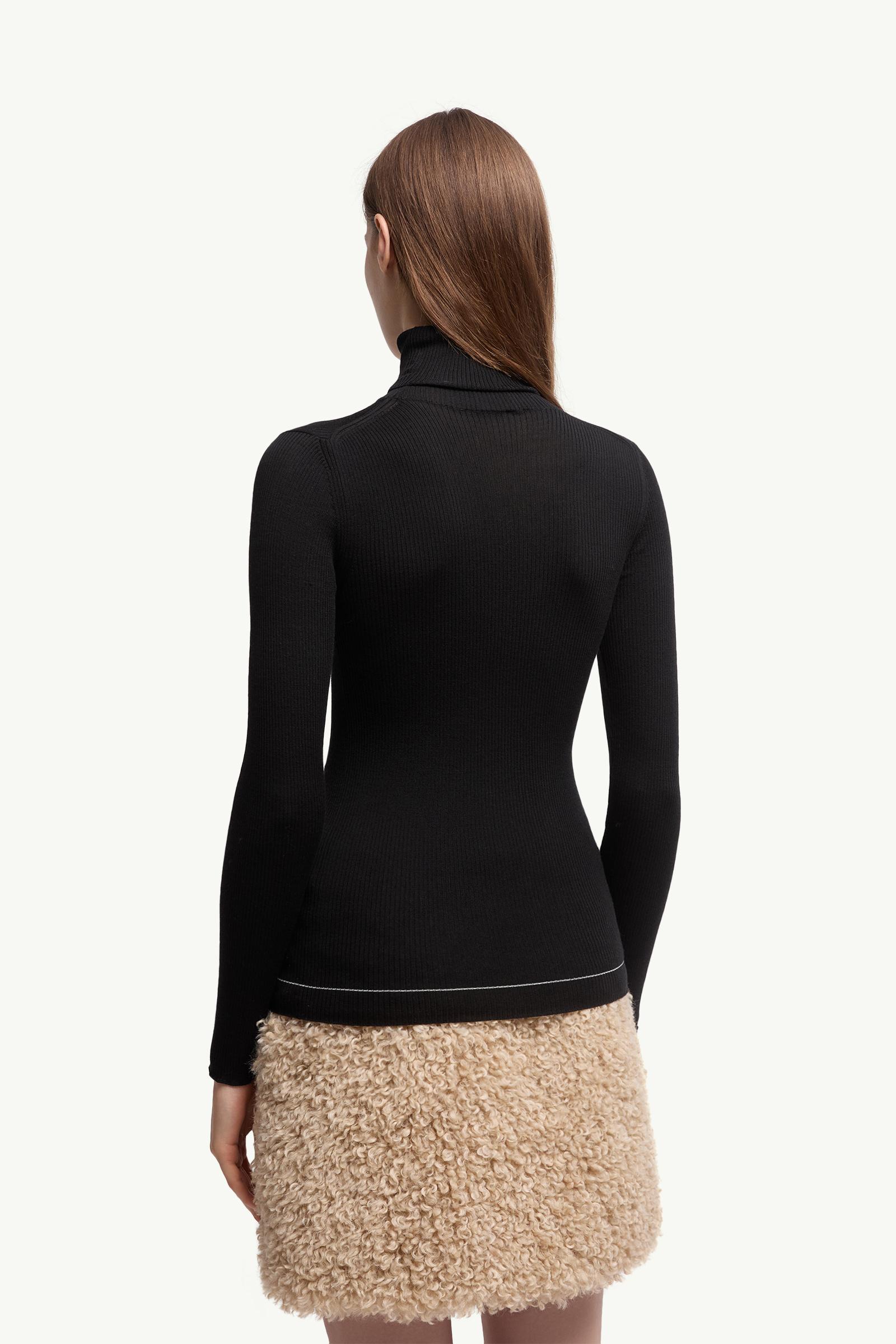 Moncler Logo Wool Turtleneck Sweater Black Black