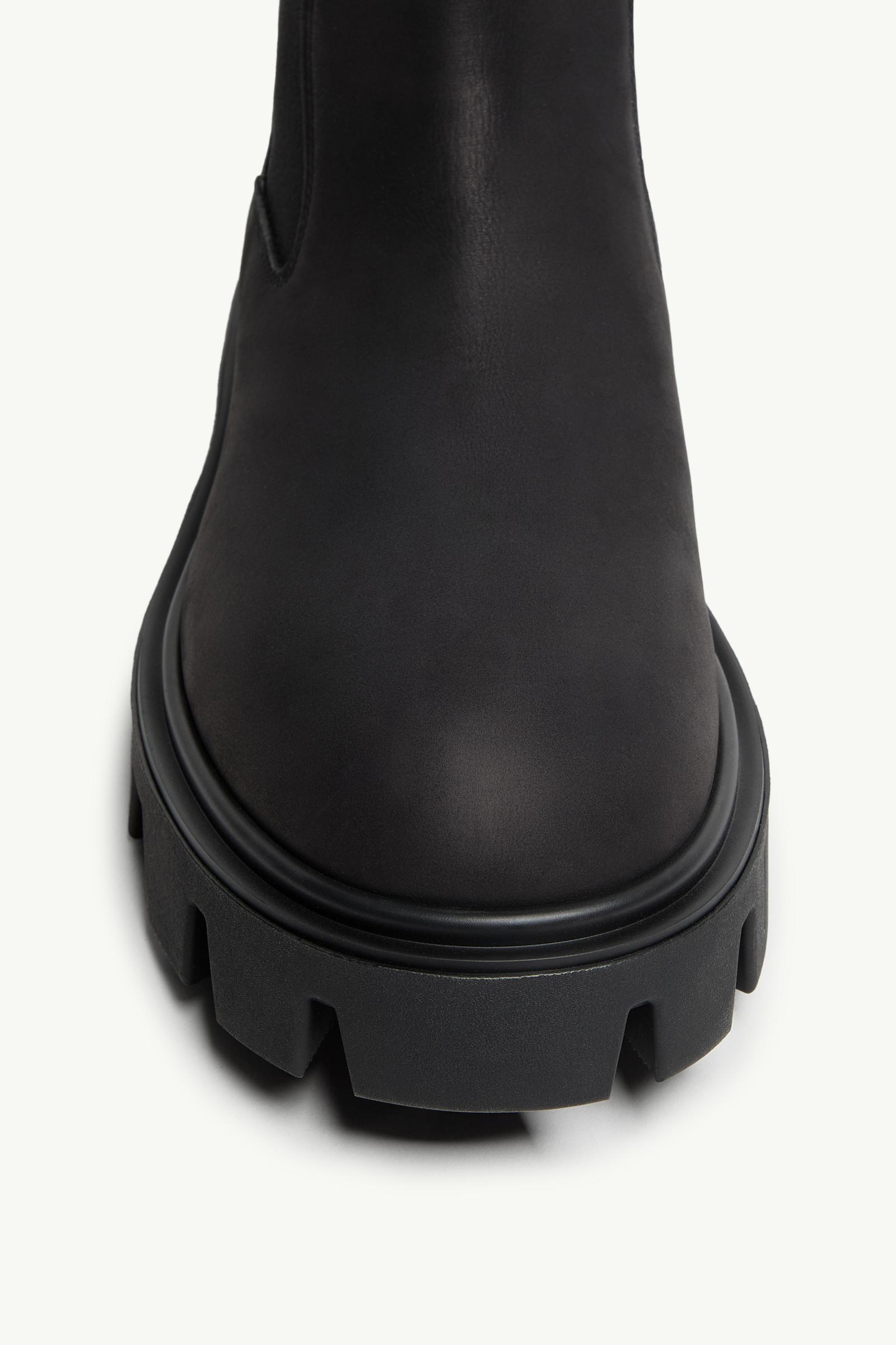 Moncler Peak City Nubuck Chelsea Boots Black