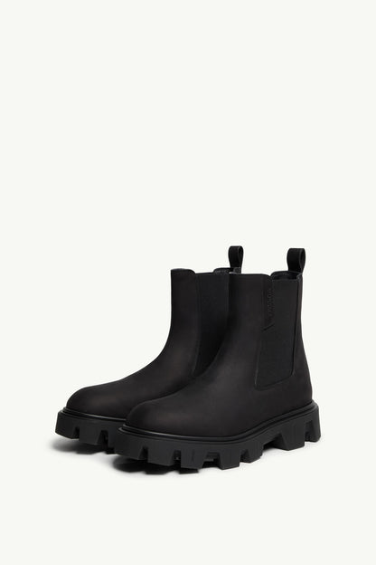 Moncler Peak City Nubuck Chelsea Boots Black