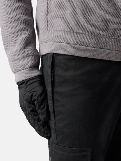 Stone Island Slim-Fit Cargo Trousers with Zip Pockets 3100034