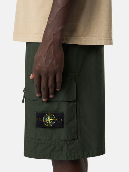 Stone Island Loose-Wide-Leg Bermuda Shorts with Snap Pockets L100003