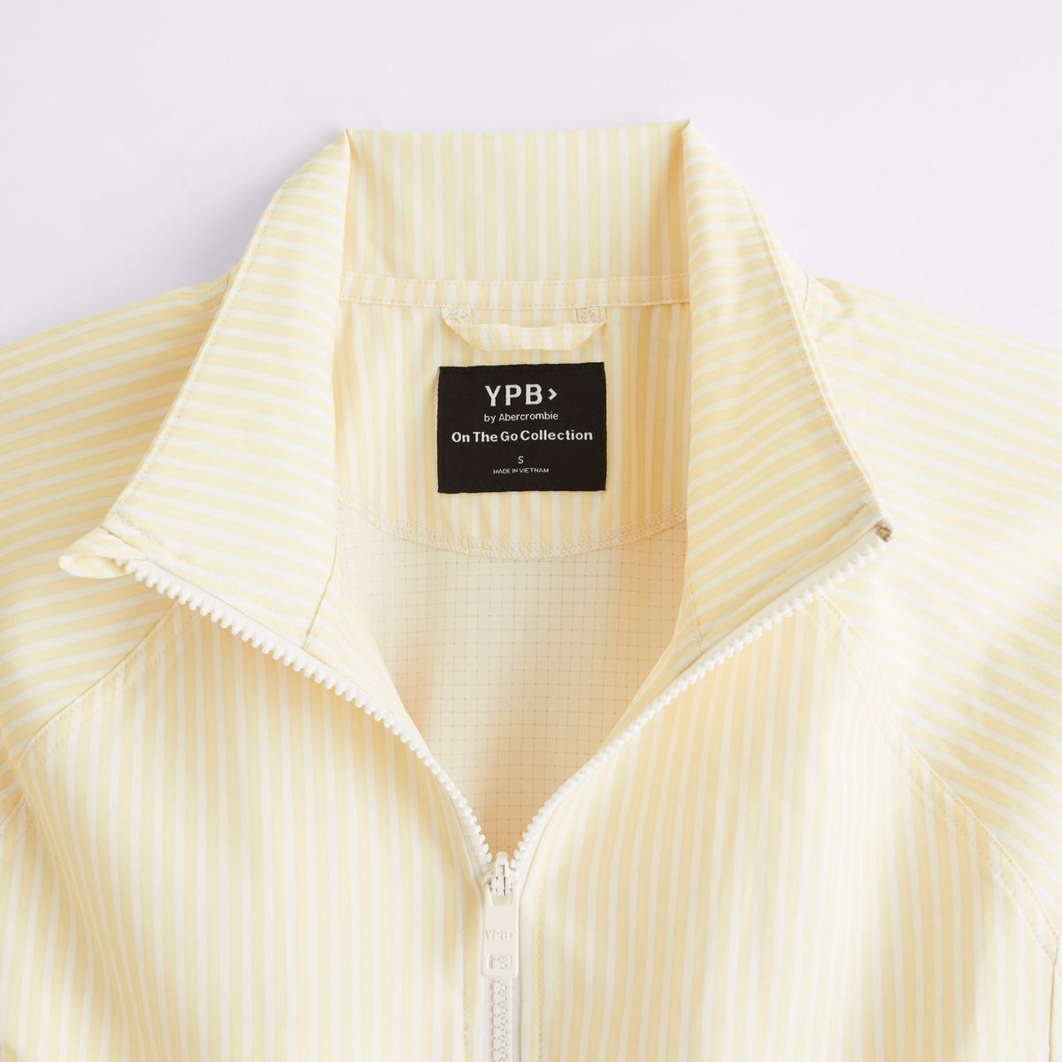 Abercrombie YPB On The Go motionTEK Cinched Jacket