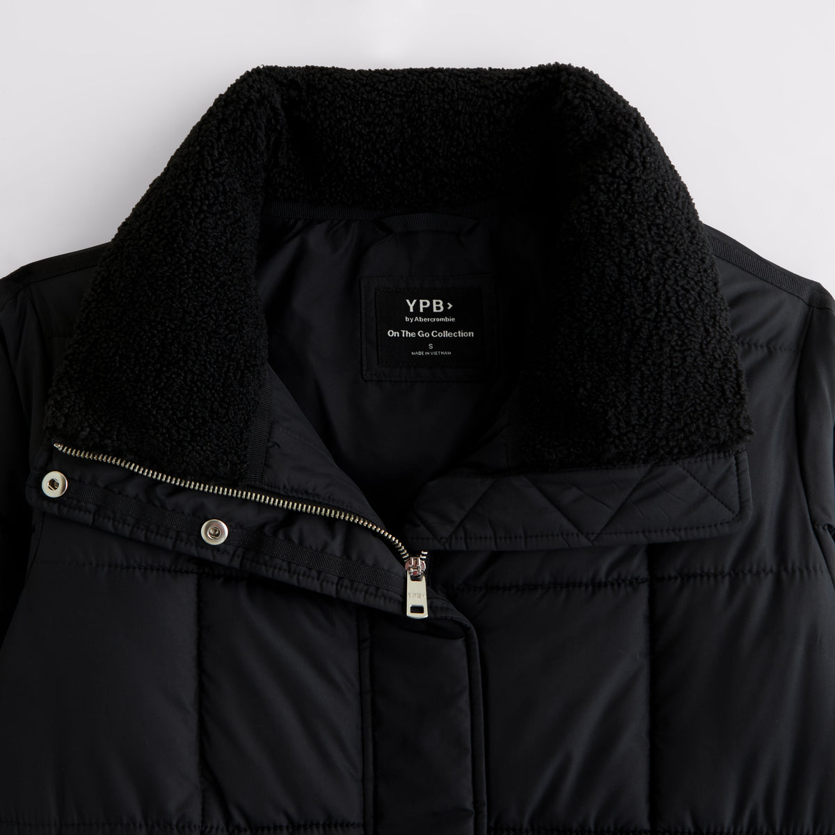 Abercrombie YPB On The Go 6AM Puffer Jacket