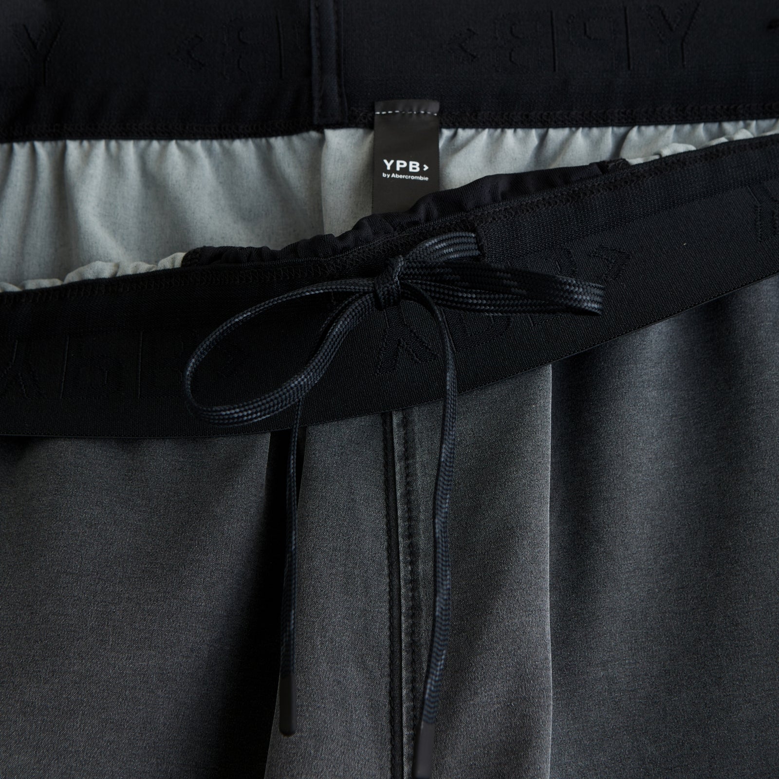 Abercrombie YPB Motiontek Lightweight Training Short