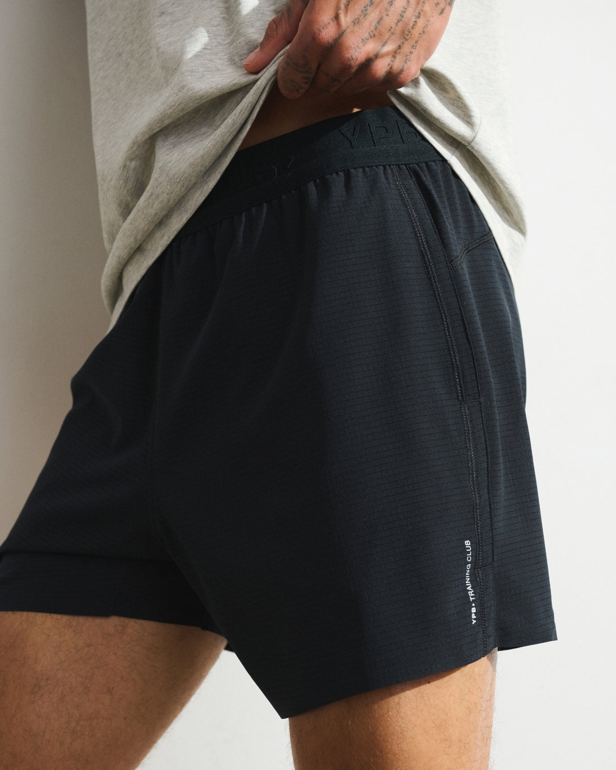 Abercrombie YPB Motionvent Lightweight Unlined Training Short