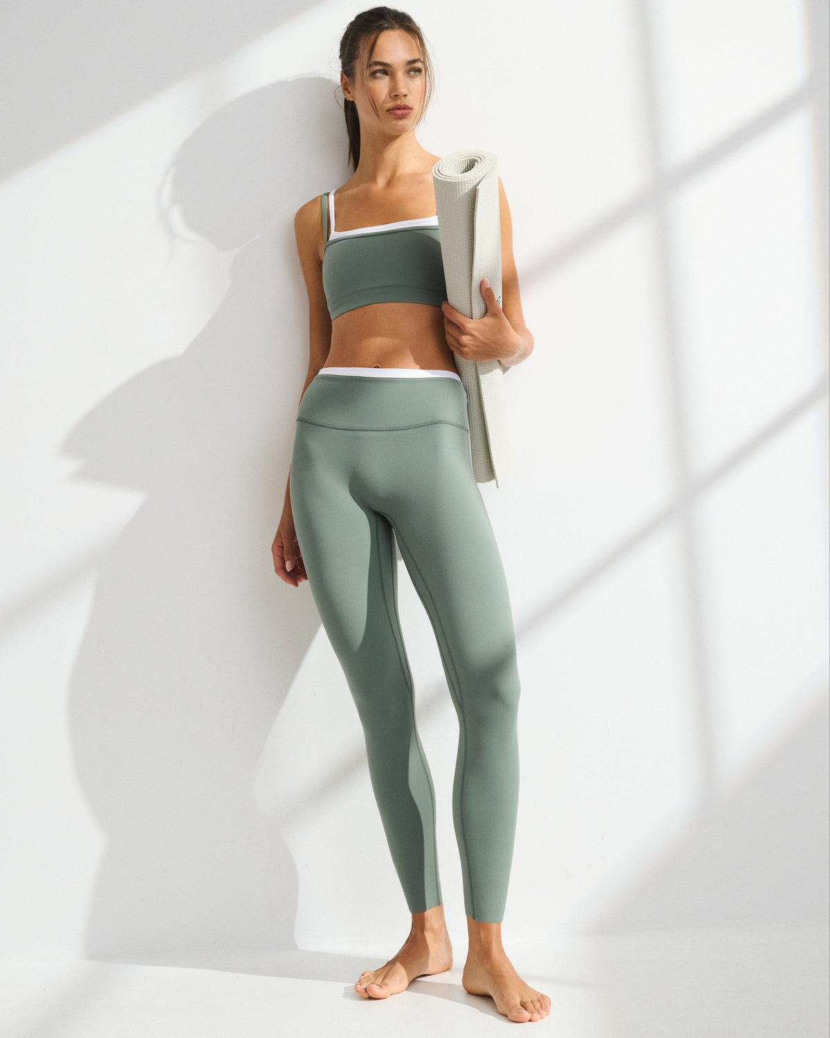 Abercrombie YPB studioFLEX 7/8-Length Legging