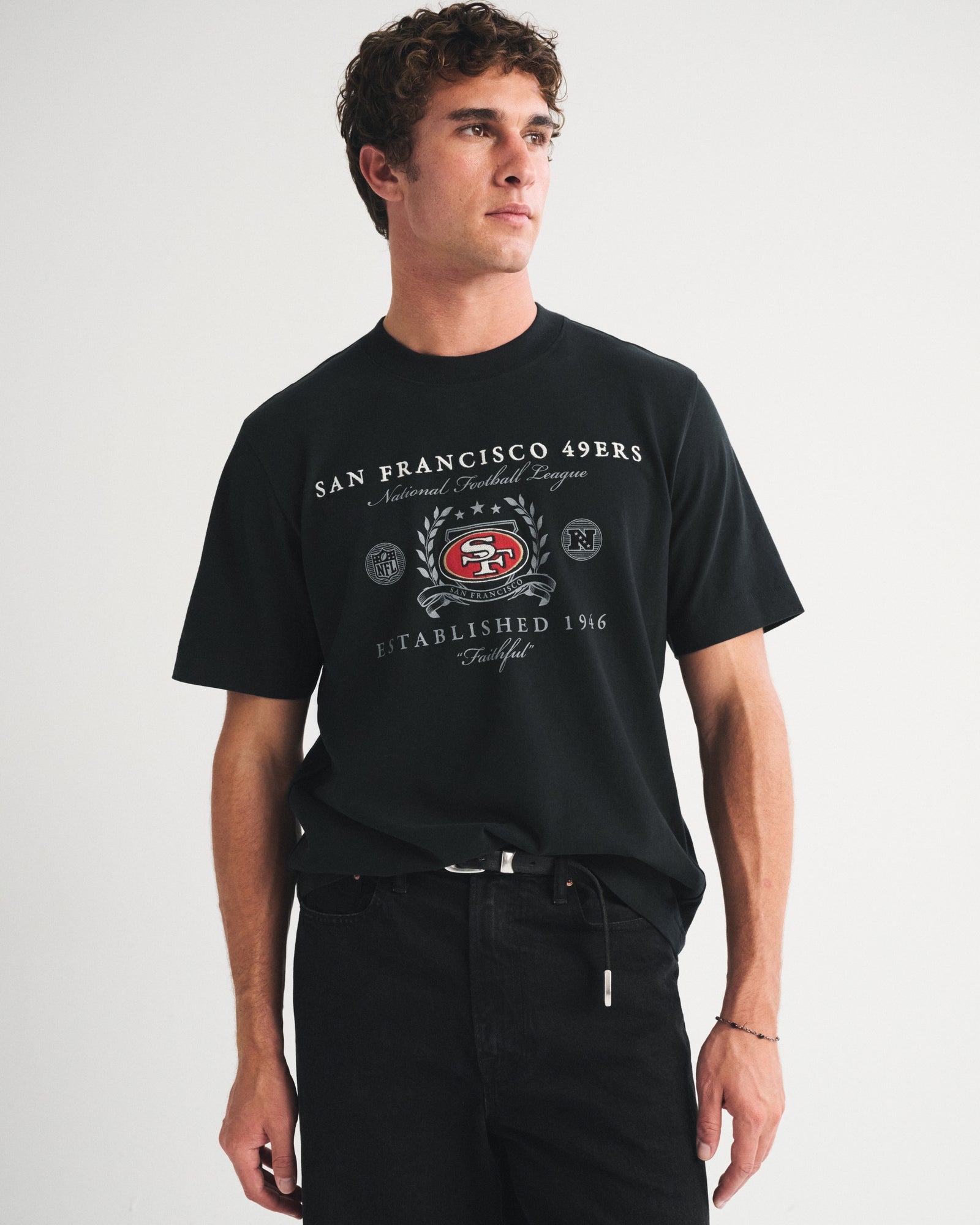 Abercrombie Tennessee Titans Premium Heavyweight 2.0 Tee