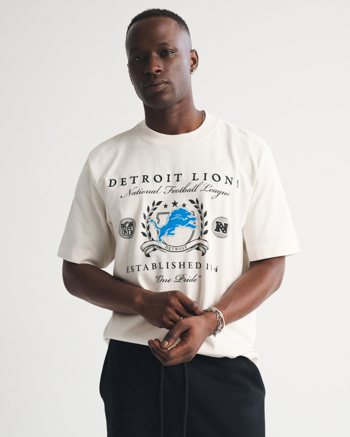 Abercrombie Tennessee Titans Premium Heavyweight 2.0 Tee