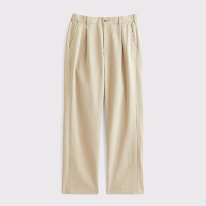 Abercrombie Relaxed Pleated Chino