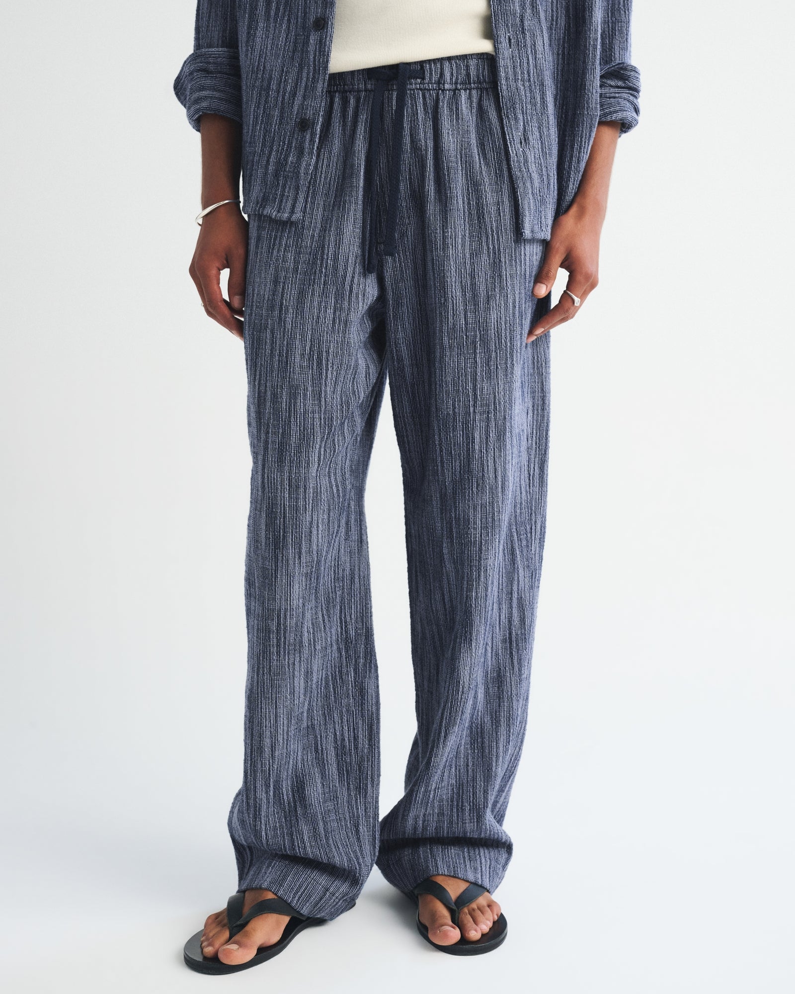 Abercrombie Textured Baggy Pull-On Pant