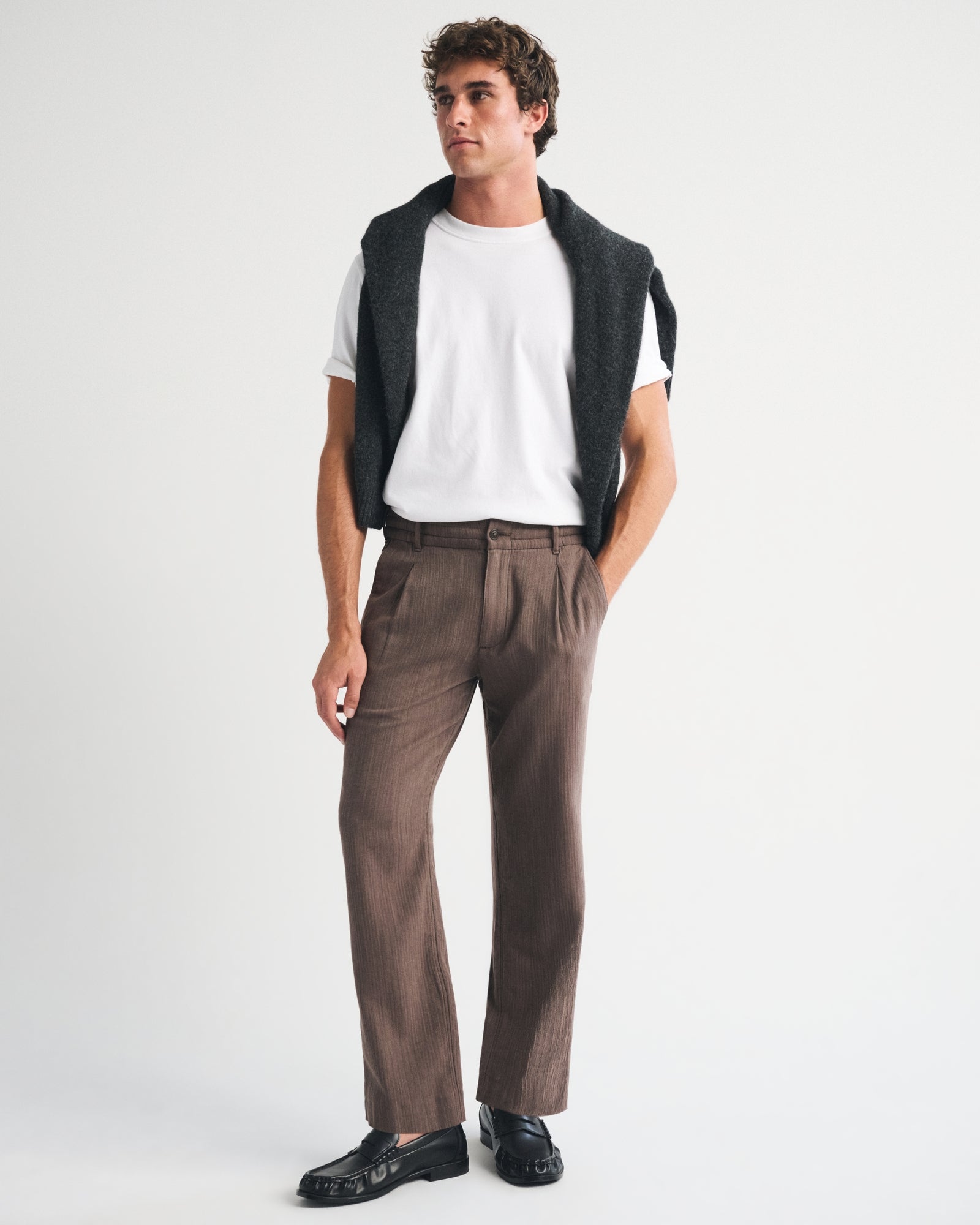 Abercrombie Linen-Blend Relaxed Pleated Hybrid-Waist Trouser