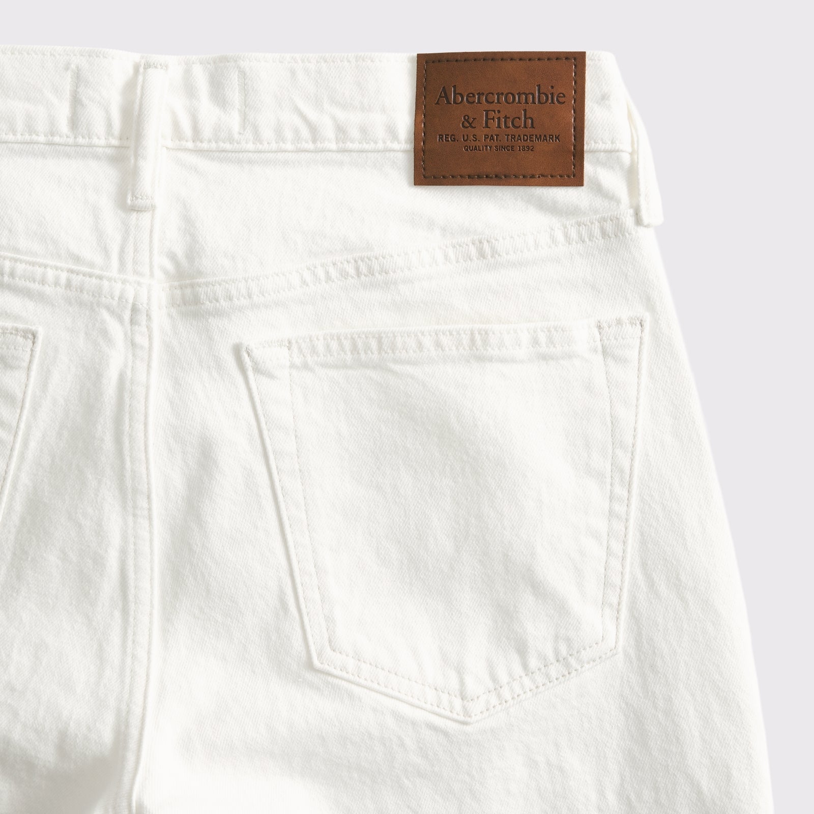 Abercrombie 90s Straight Jean