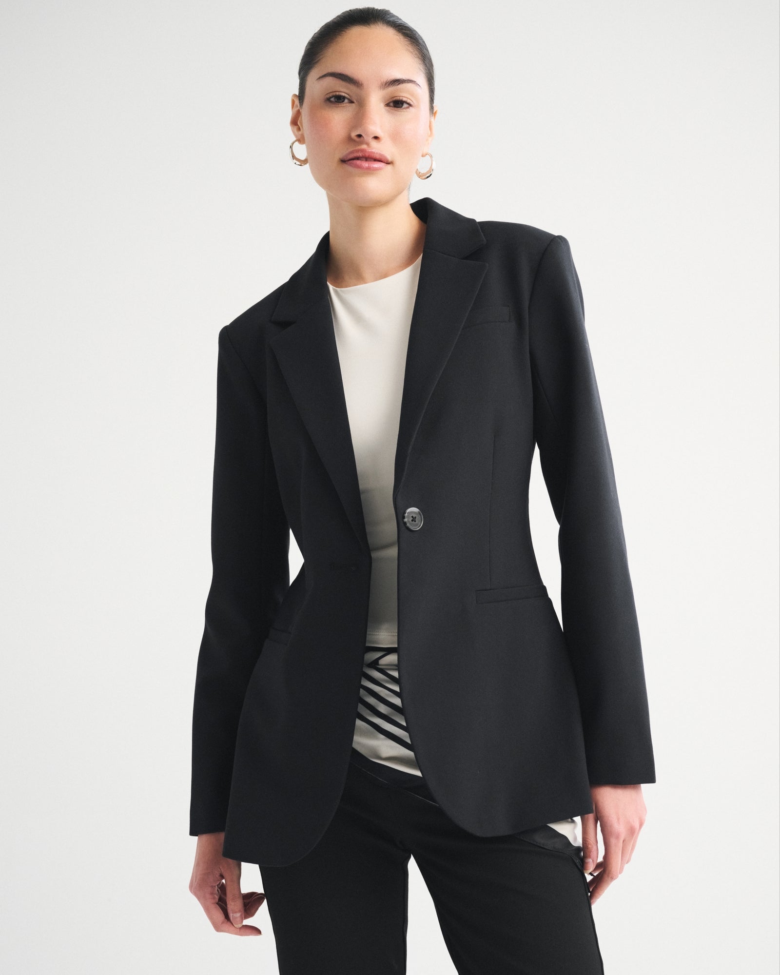 Abercrombie Nipped-Waist Suiting Blazer