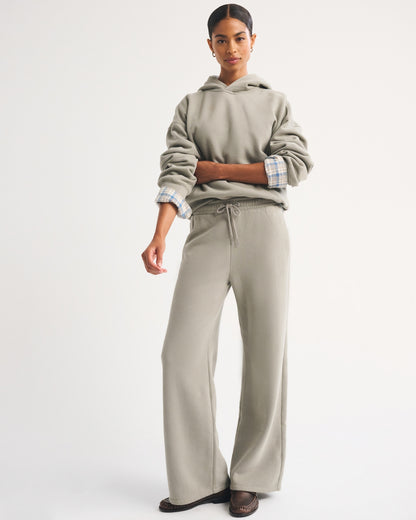 Abercrombie Sunday High Rise Wide Leg Sweatpant
