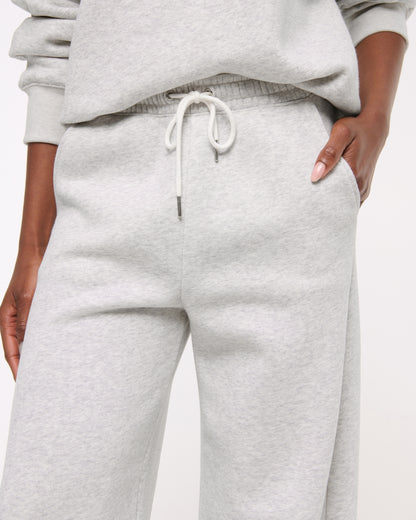 Abercrombie Sunday High Rise Barrel Sweatpant