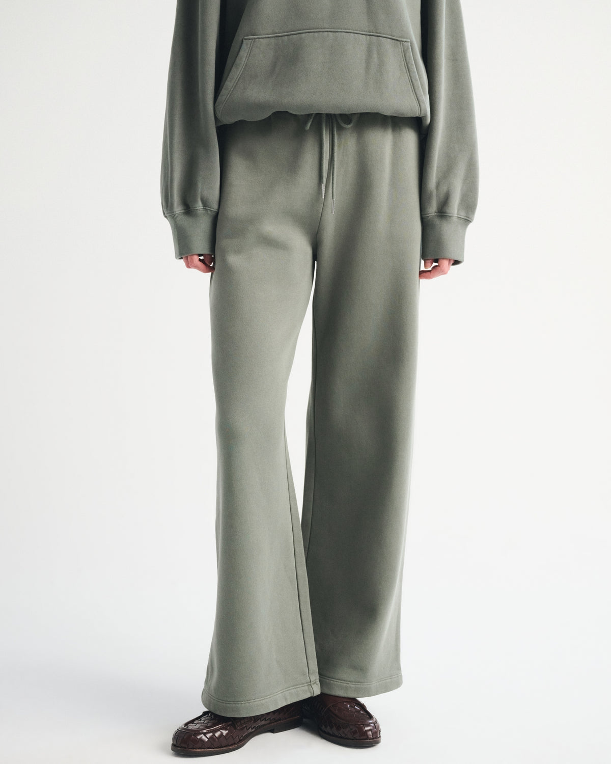 Abercrombie Sunday High Rise Wide Leg Sweatpant