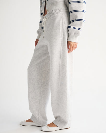 Abercrombie Sunday High Rise Forward Seam Barrel Sweatpant