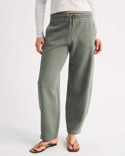 Abercrombie Sunday High Rise Forward Seam Barrel Sweatpant