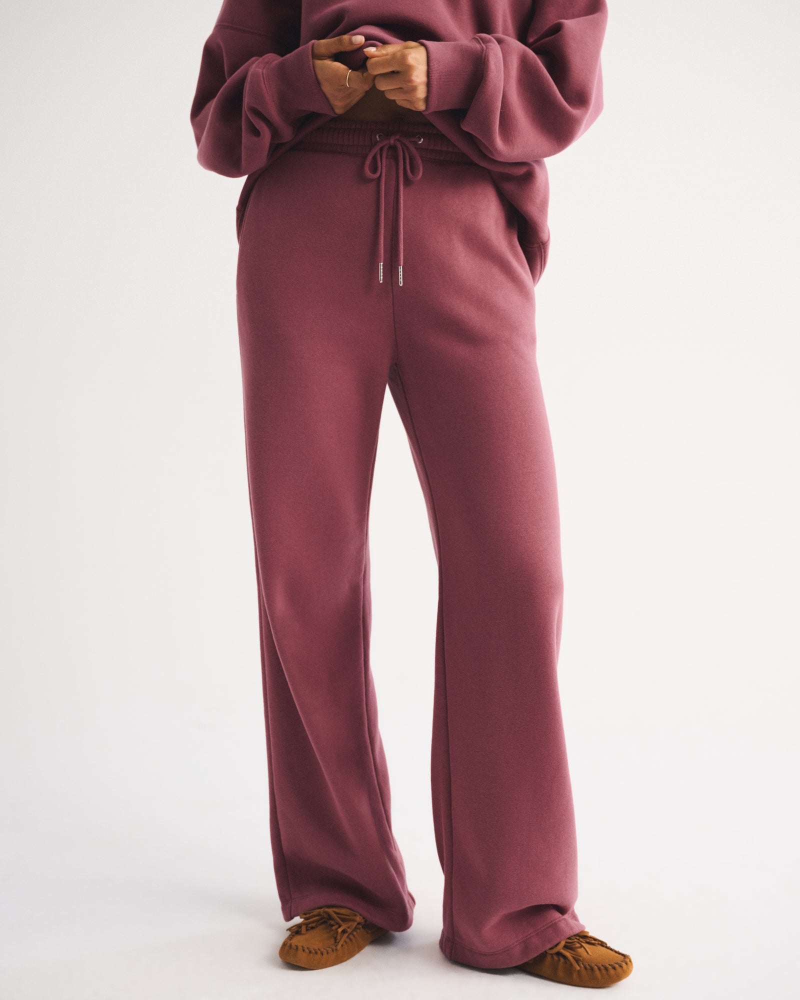 Abercrombie Sunday High Rise Wide Leg Sweatpant