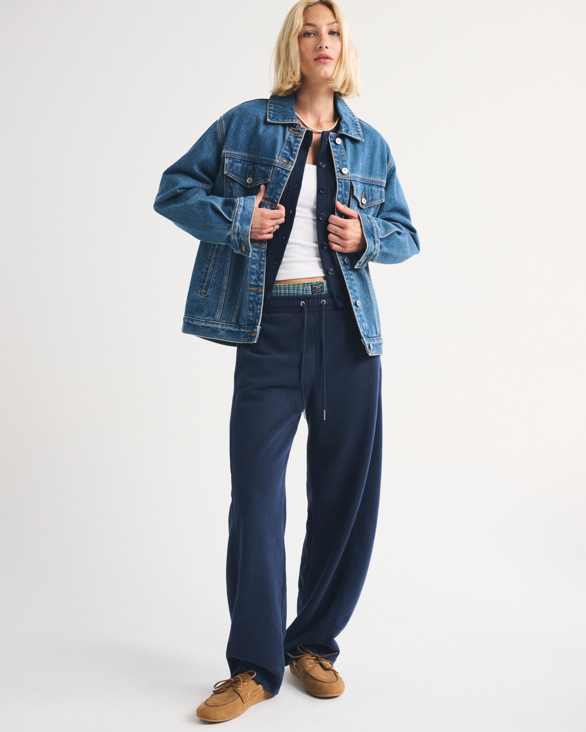Abercrombie Sunday High Rise Forward Seam Barrel Sweatpant