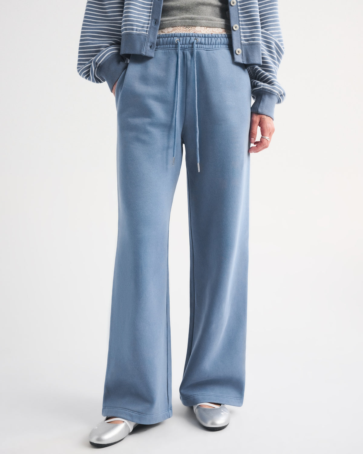 Abercrombie Sunday High Rise Wide Leg Sweatpant