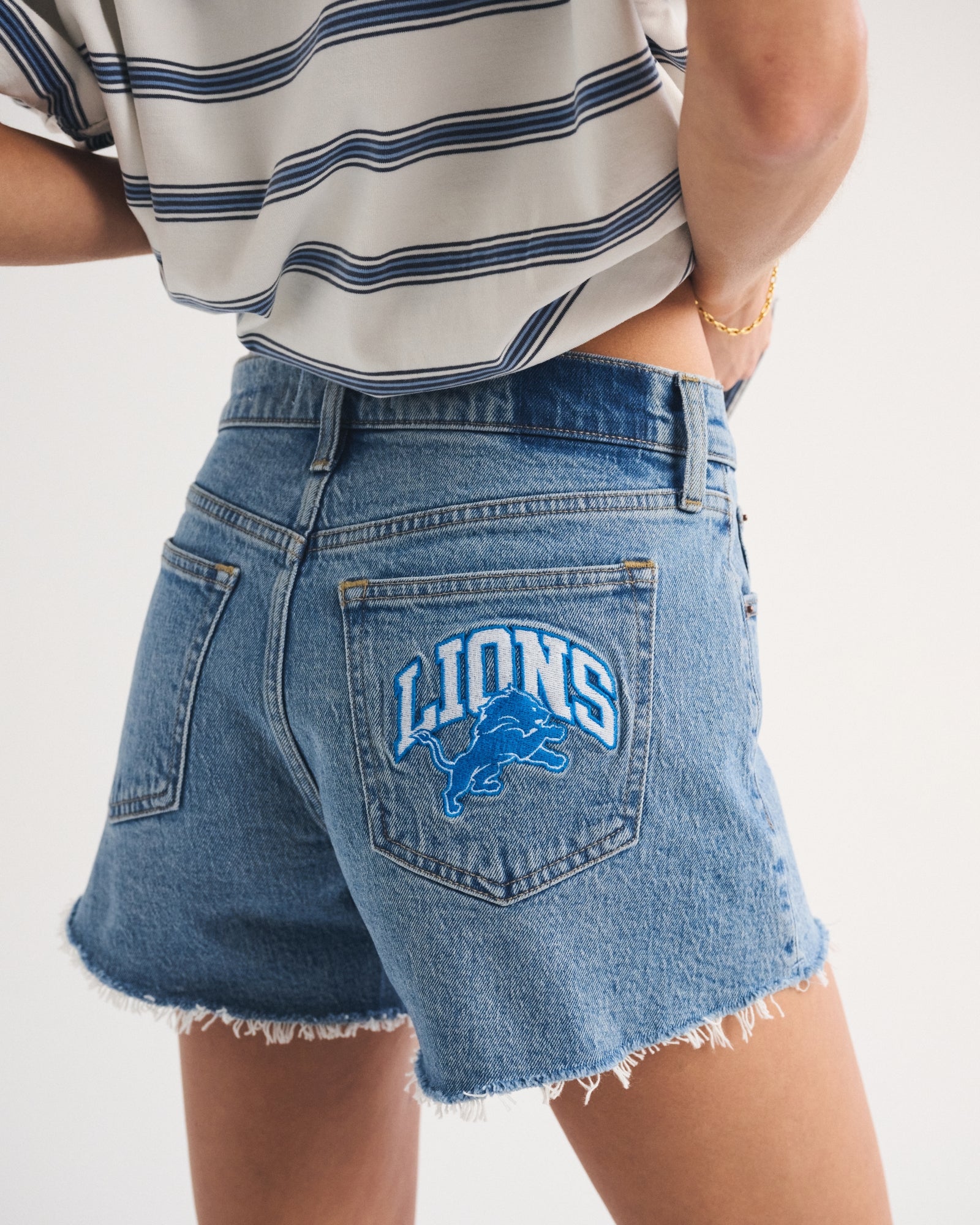 Abercrombie Mid Rise A-Line Short
