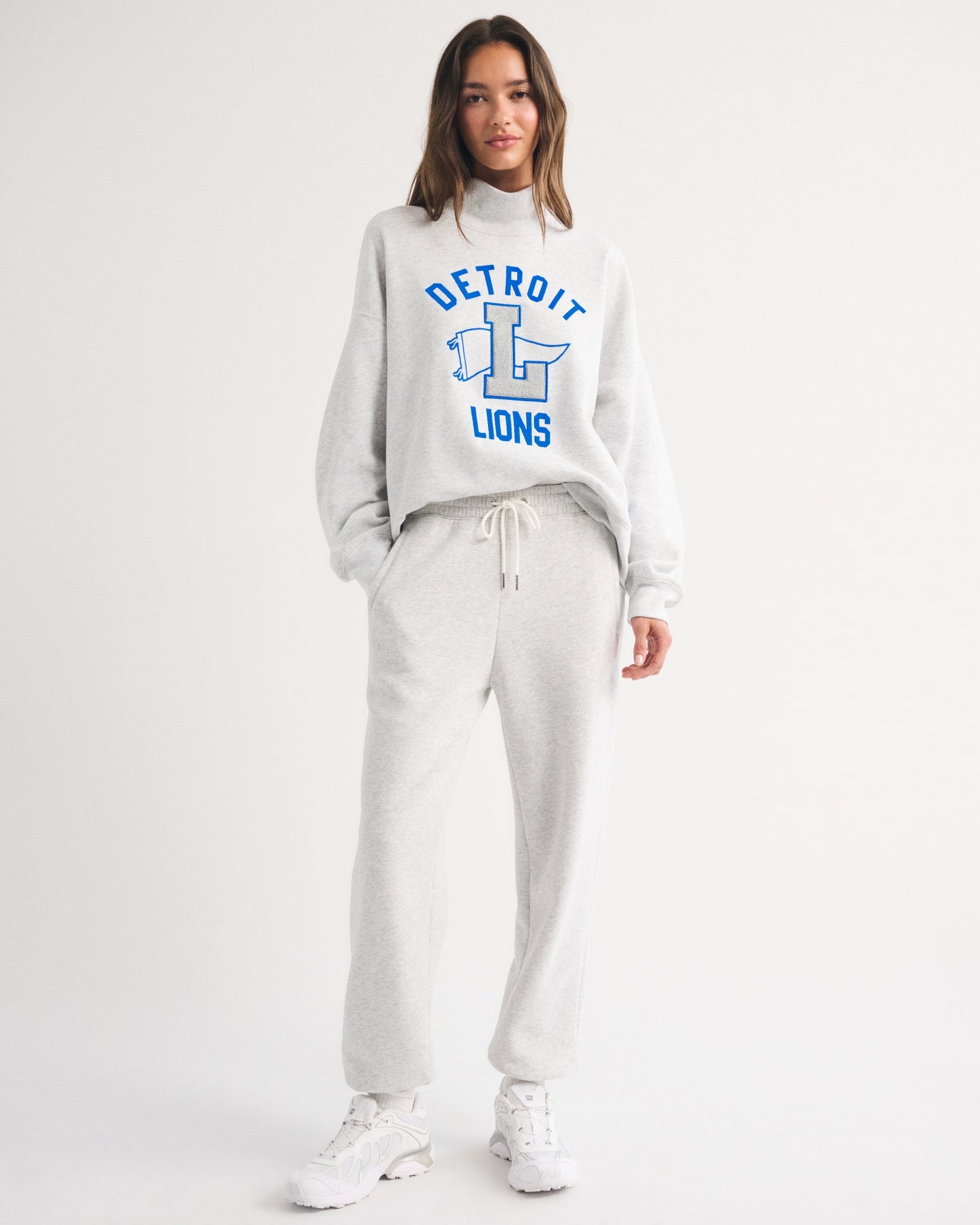 Abercrombie NFL Kansas City Chiefs Funnel-Neck Sweatshirt