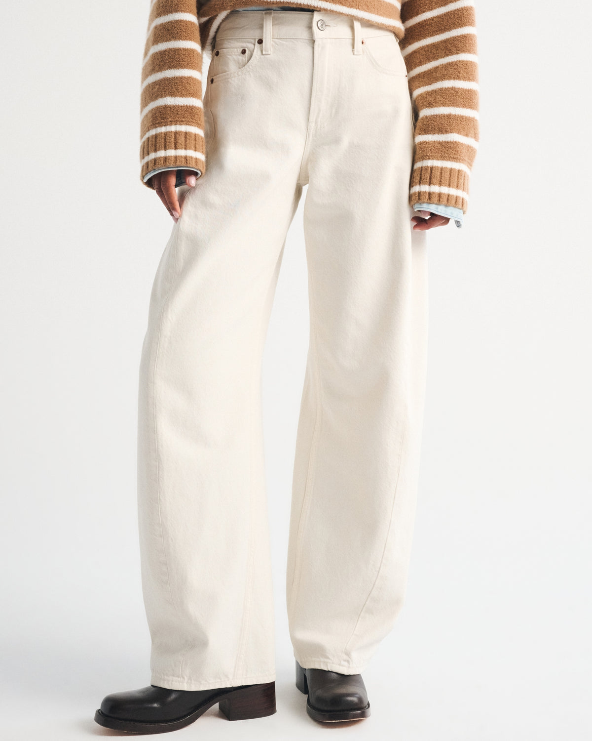 Abercrombie High Rise Ultra Barrel Jean