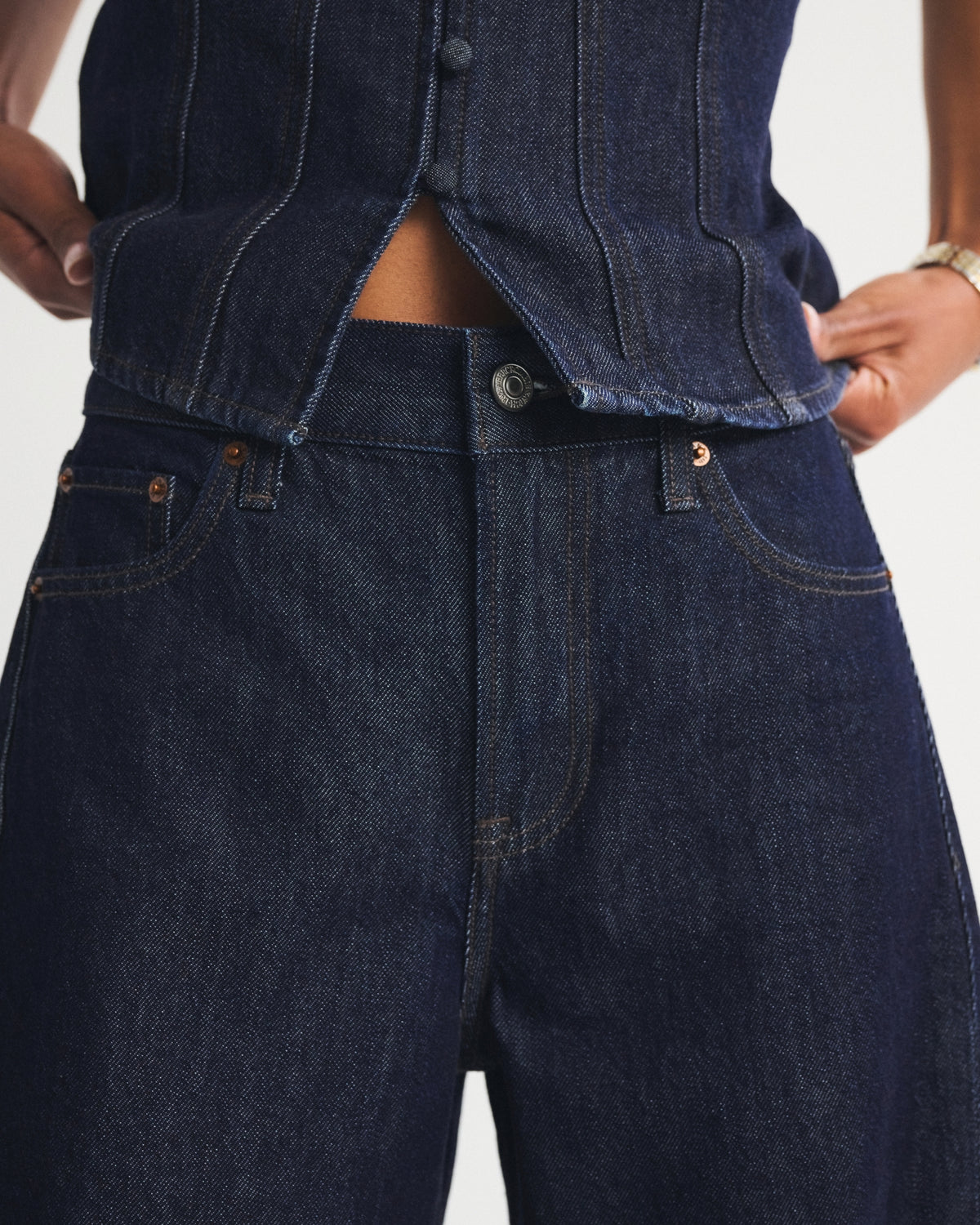 Abercrombie High Rise Ultra Barrel Jean