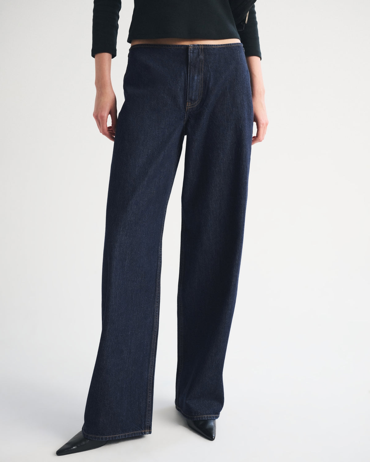 Abercrombie Clean Waist Low Rise Ultra Loose Jean