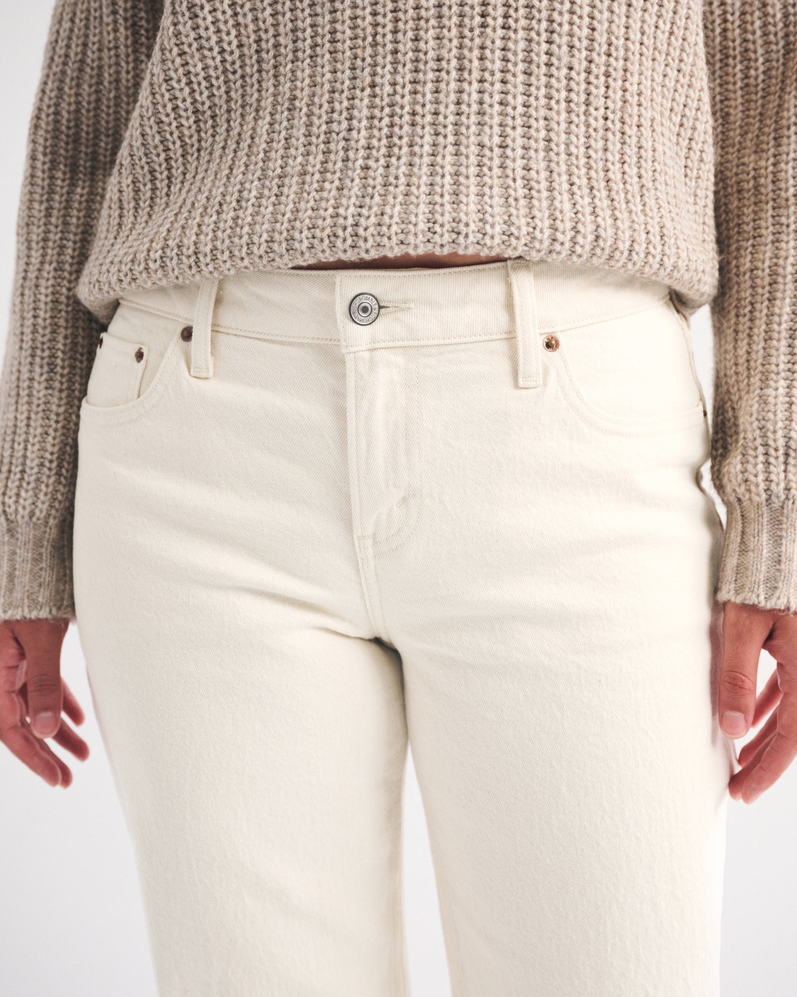 Abercrombie Curve Love Low Rise 90s Relaxed Jean