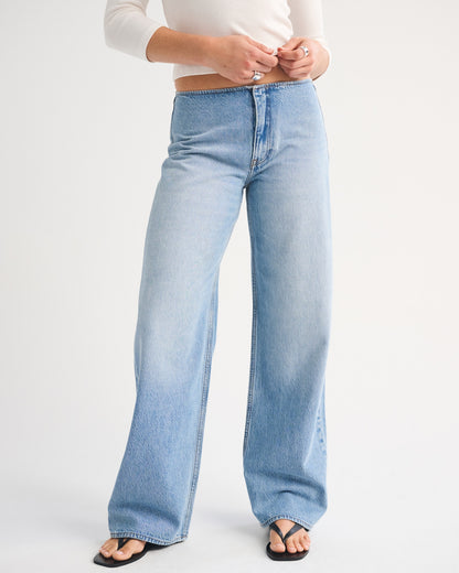 Abercrombie Clean Waist Low Rise Ultra Loose Jean