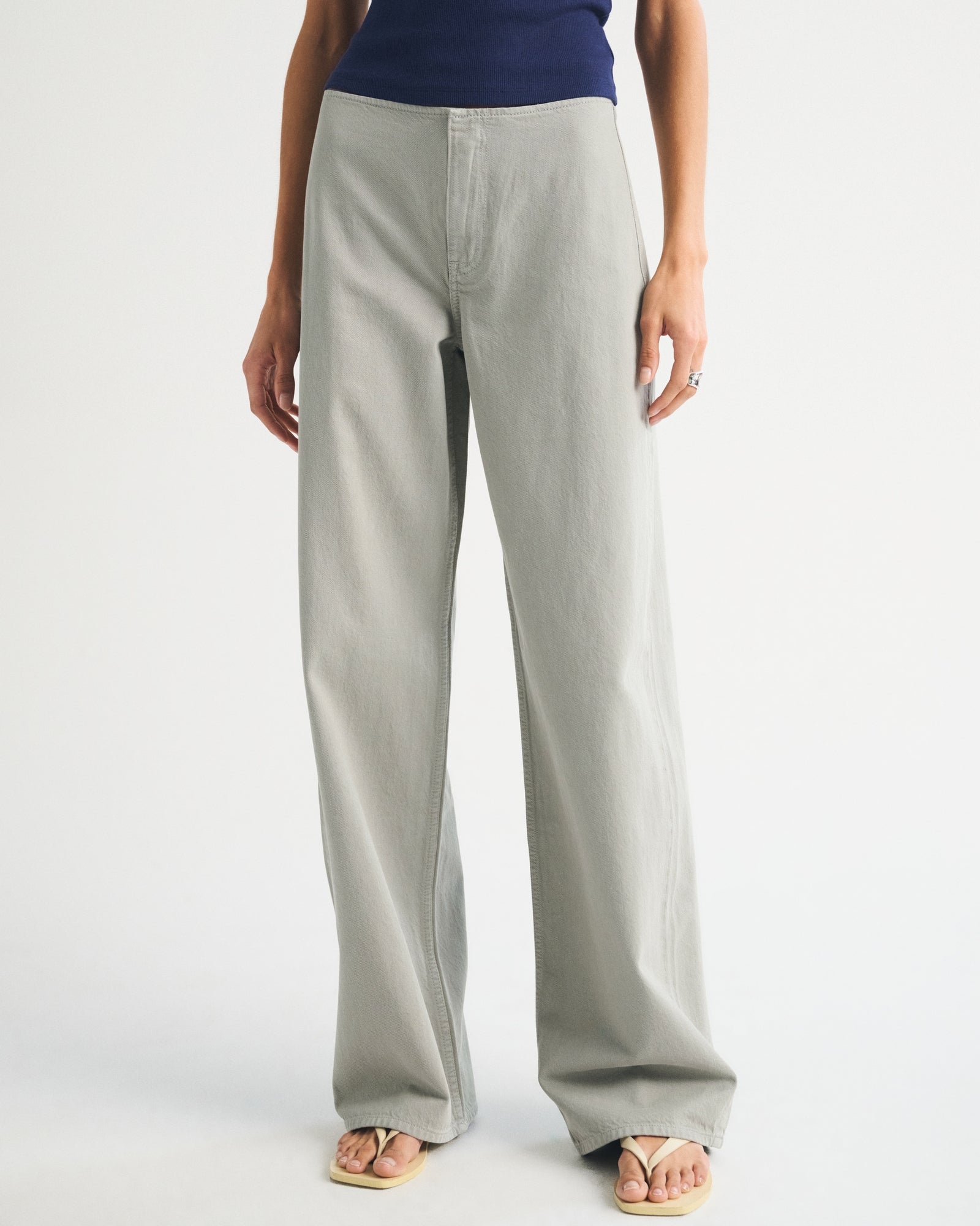 Abercrombie Clean Waist Low Rise Ultra Loose Jean