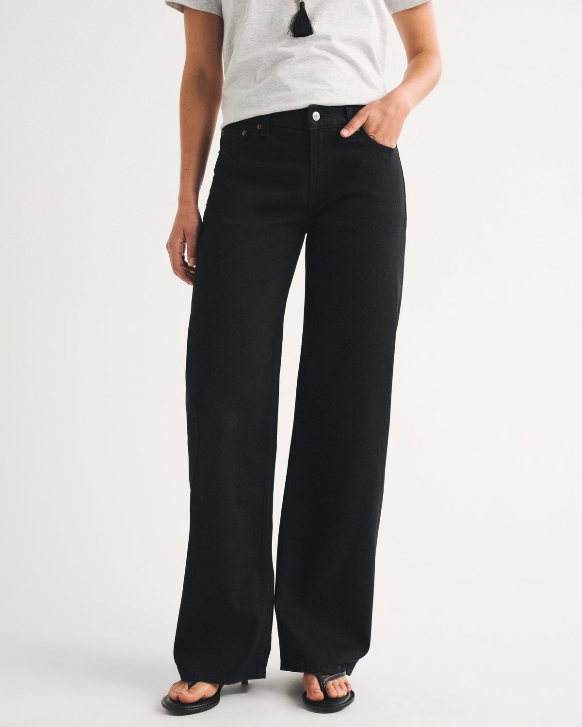 Abercrombie Low Rise Ultra Loose Cuffed Hem Jean