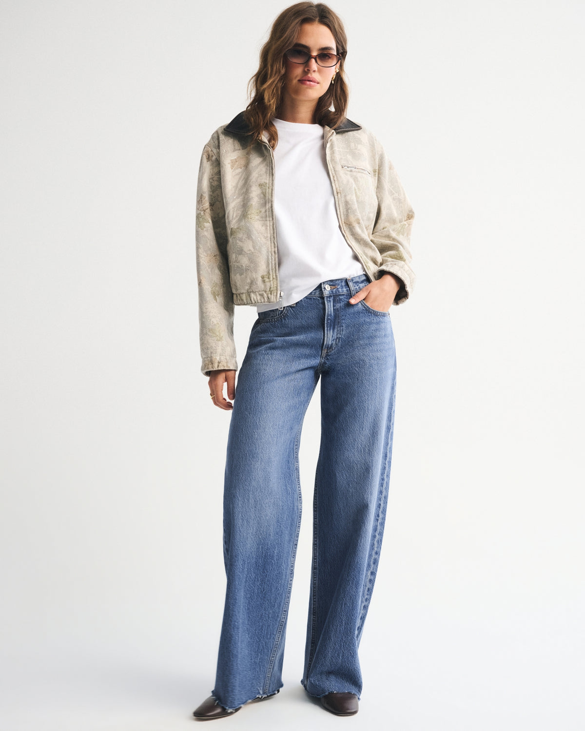 Abercrombie Low Rise Ultra Loose Cuffed Hem Jean