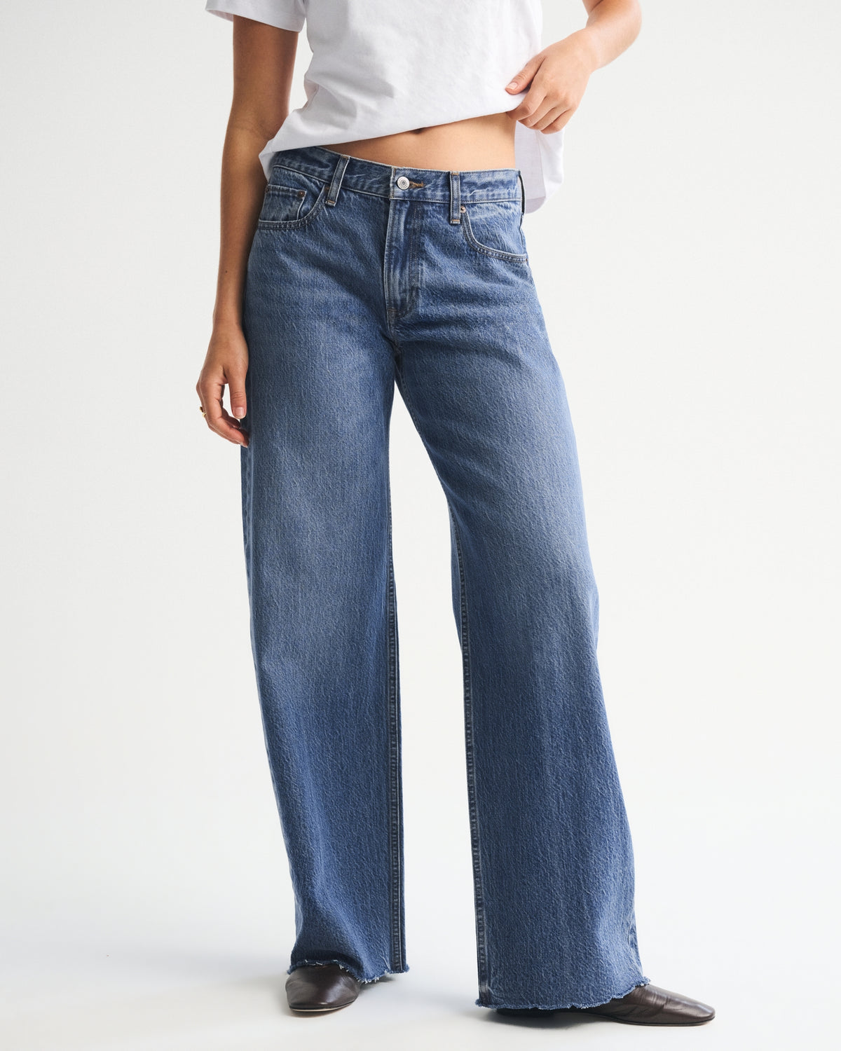 Abercrombie Low Rise Ultra Loose Cuffed Hem Jean
