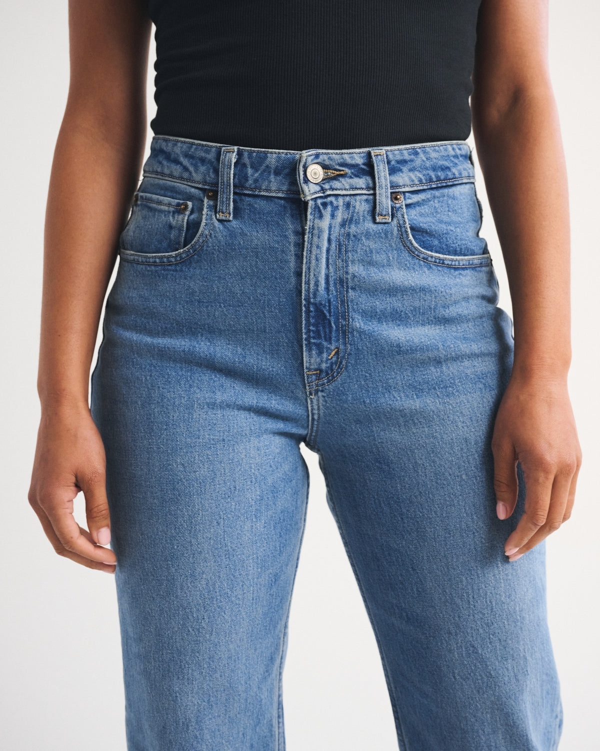 Abercrombie Curve Love High Rise 90s Relaxed Jean