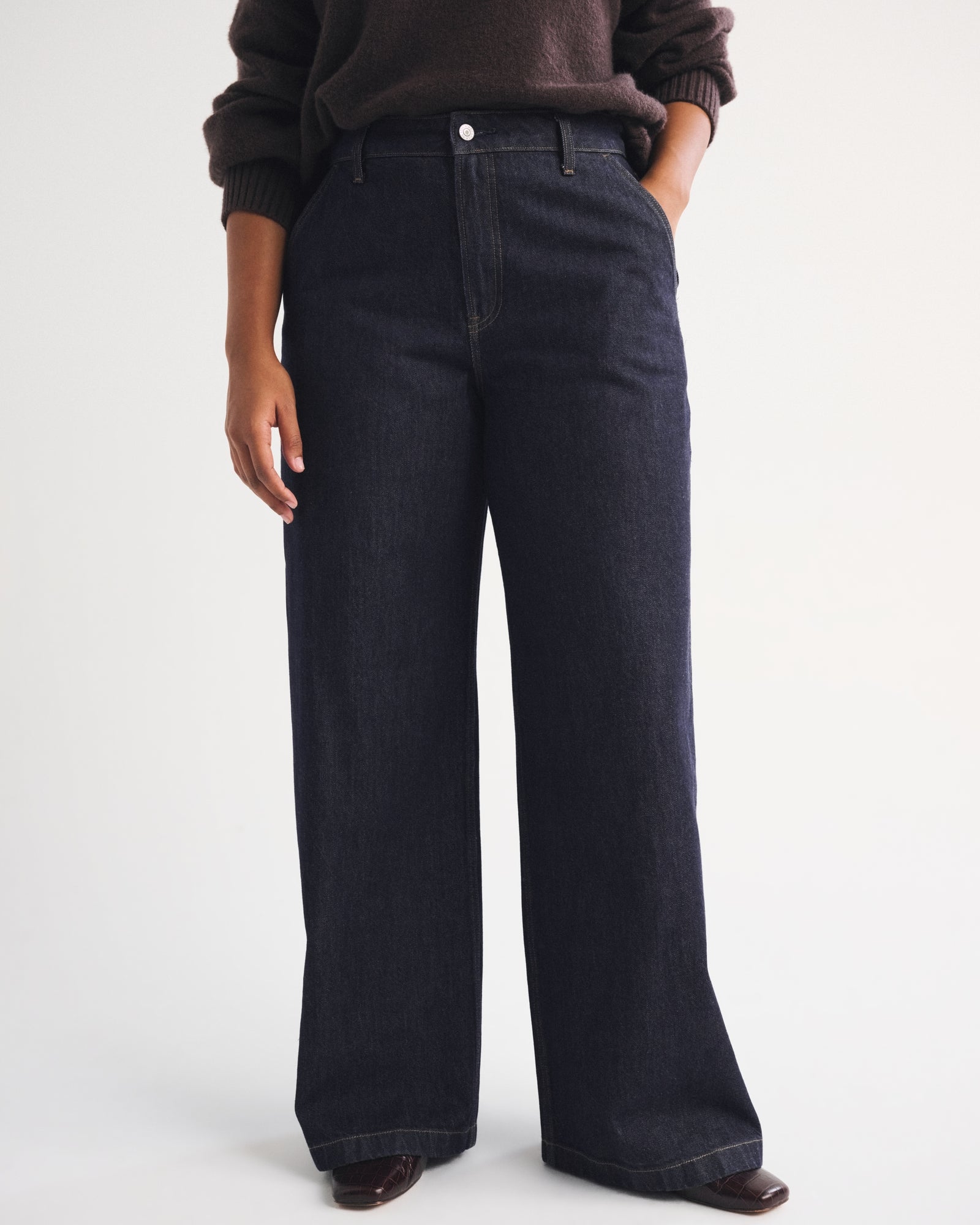 Abercrombie Curve Love High Rise Wide Leg Trouser Jean