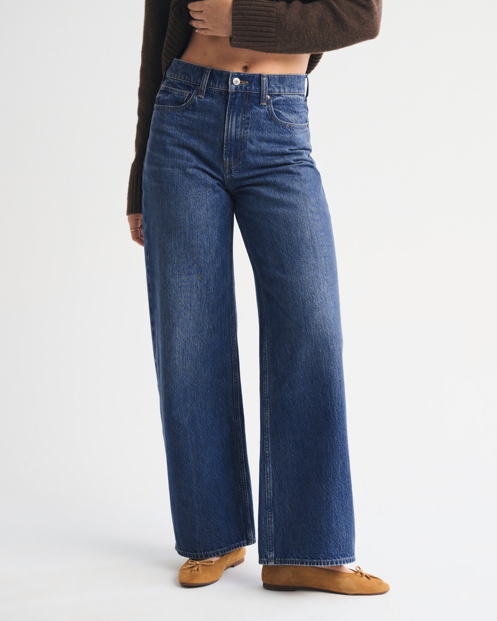 Abercrombie High Rise Wide Leg Fish Embroidered Jean