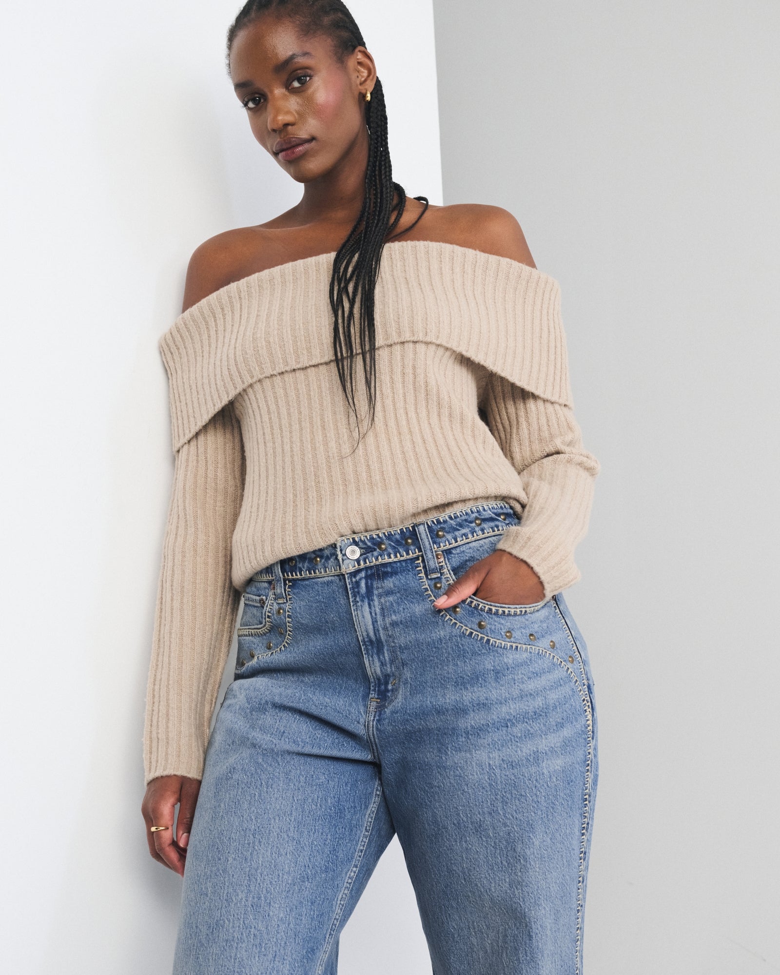 Abercrombie Curve Love High Rise 90s Relaxed Floral Embroidered Jean