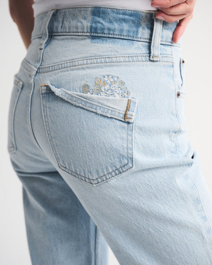 Abercrombie Mid Rise 90s Straight Jean