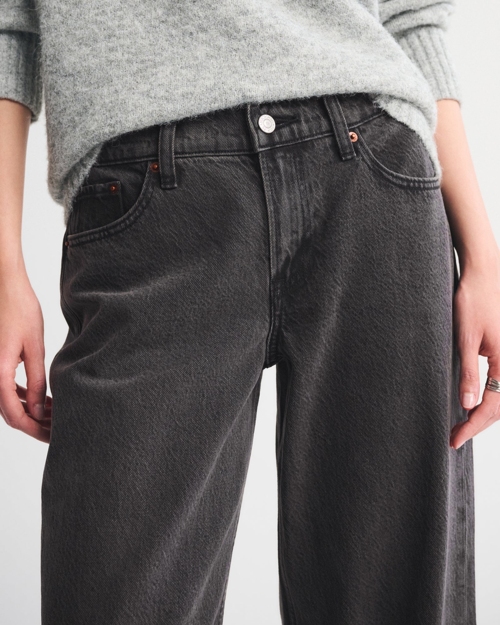 Abercrombie Low Rise Ultra Loose Cuffed Hem Jean