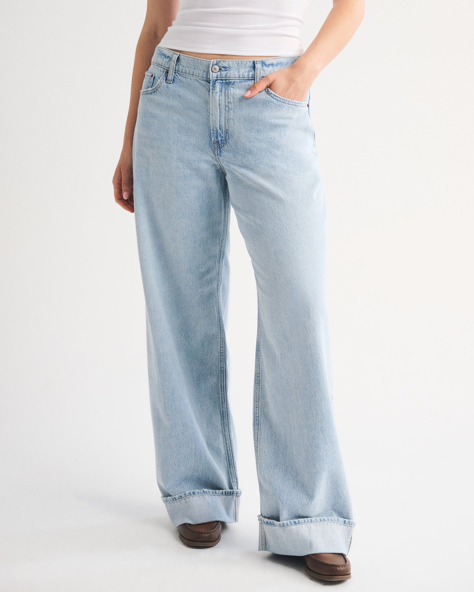 Abercrombie Curve Love Low Rise Ultra Loose Cuffed Hem Jean